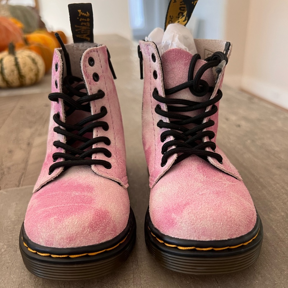Doc Martens Toddler 1460 Leather Lace Up Boots Pink Size 7 - Never Worn Size 7